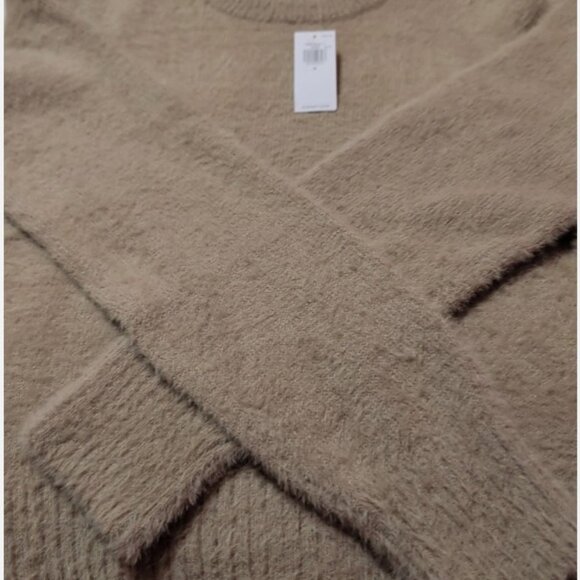 OLD NAVY EYELASH PARTY CREWNECK SWEATER IN SEDIMENTARY SIZE MEDIUM NWT - Picture 5 of 8